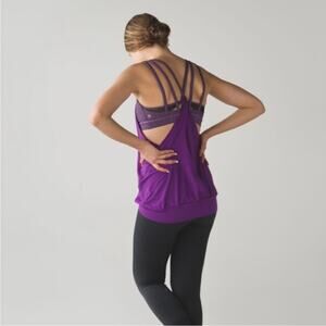 Lululemon Nouveau Limits Tank + Bra Duo Tank Top in Tender Violet Size 6